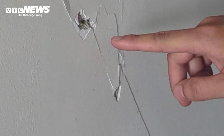 胡志明市建设局发布了有关地震余震影响的信息。